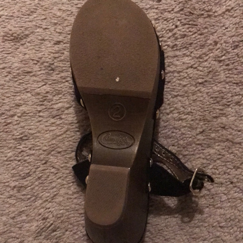 Shoes - Picture 3 of 3